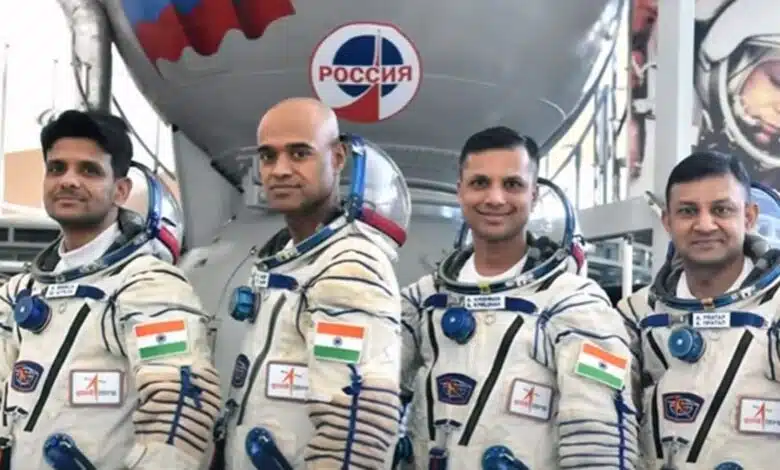 gaganyan astronauts isro
