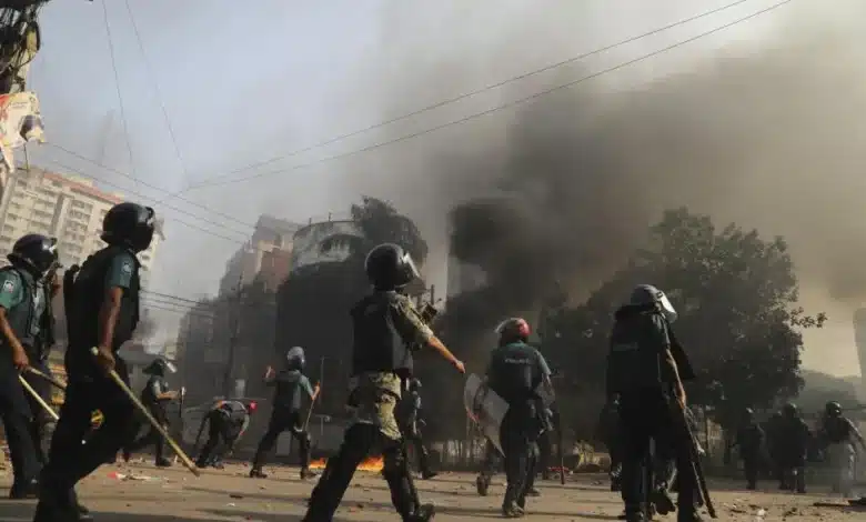 violence-in-bangladesh-32-death-countrywide-curfew-imposed-by-govt-india-helpline