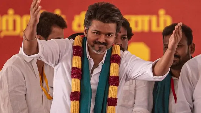marathi-article-on-chandrasekaran-joseph-vijay-tamilnadu-cm