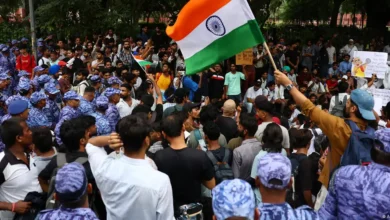 /india-news-police-fire-tear-gas-at-cockroaches-parliament-march