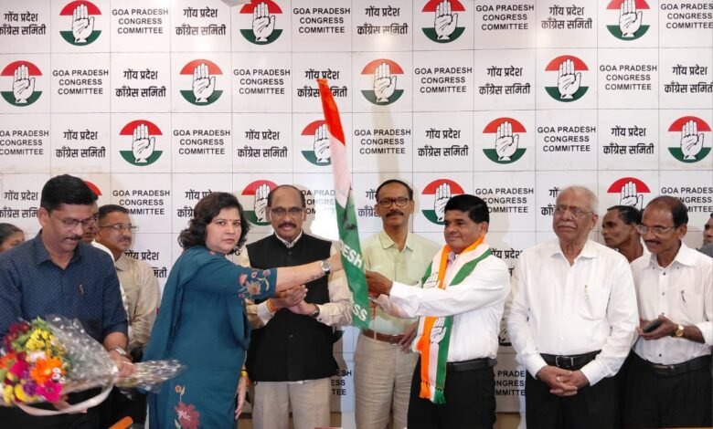 sATYAWAN TALWADKAR JOINS CONGRESS